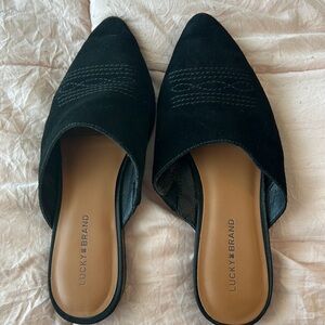 Lucky brand size 7 black dress shoes. Lucky brand dress flats